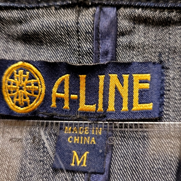 A-Line brand denim blazer - Picture 4 of 8